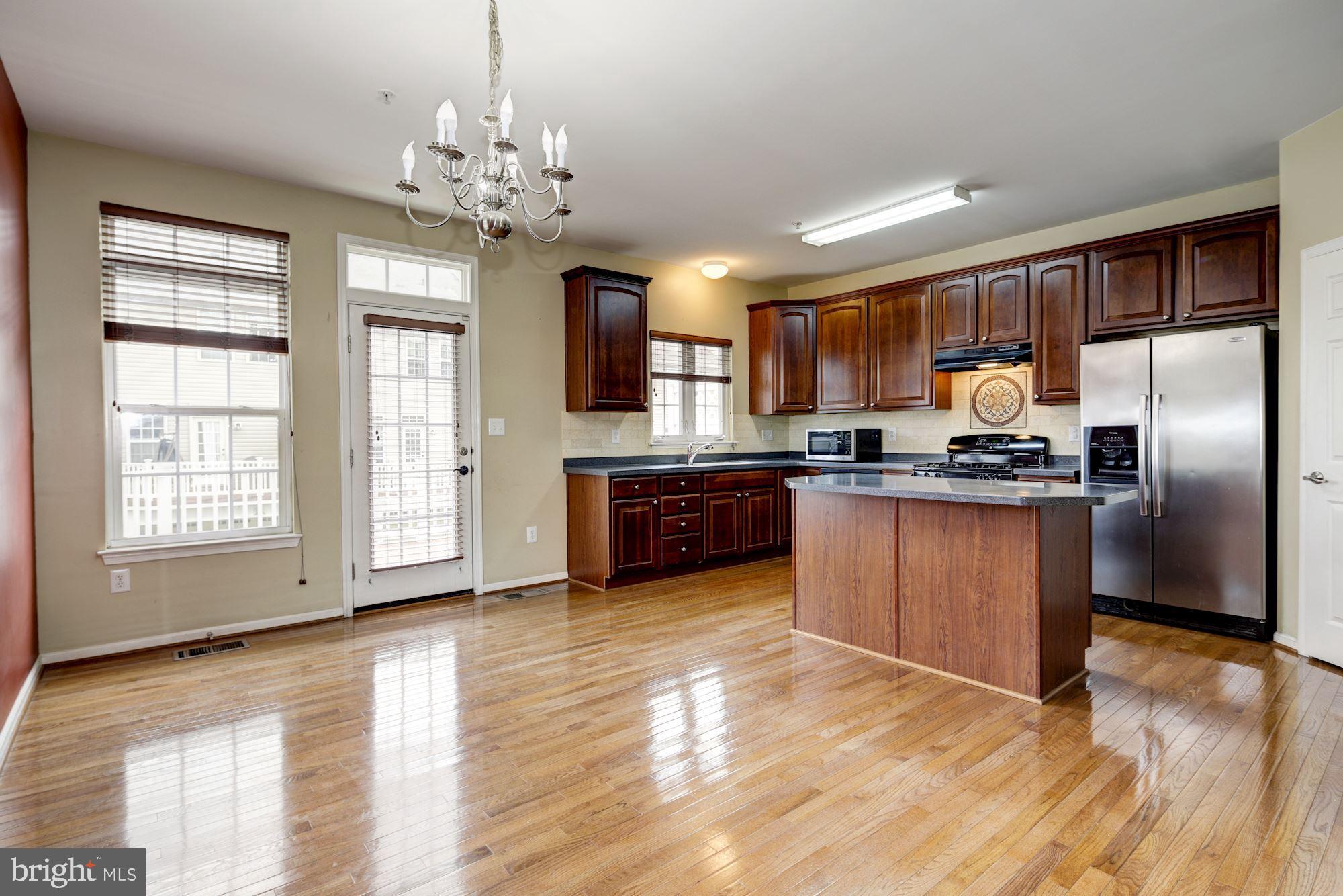 4715 Arsenal Road, Unit 40 Ellicott City, MD 21042 - Photo 9 of 40 Kitchen