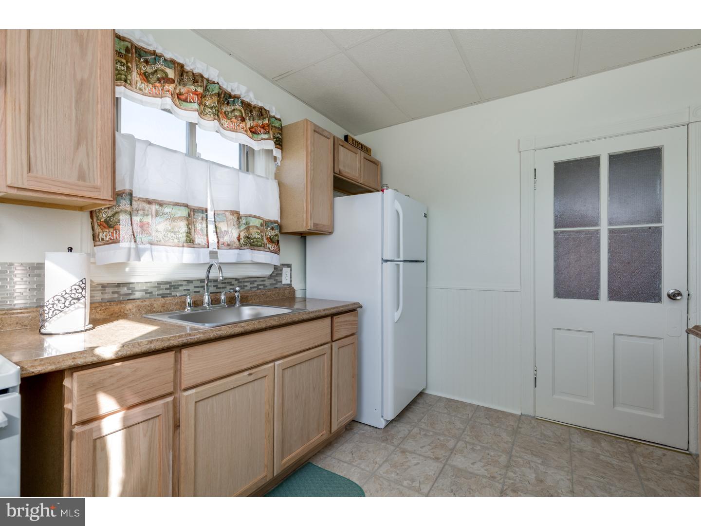 51 Spring Garden Street Riverside, NJ 08075 - Photo 11 of 25 Kitchen