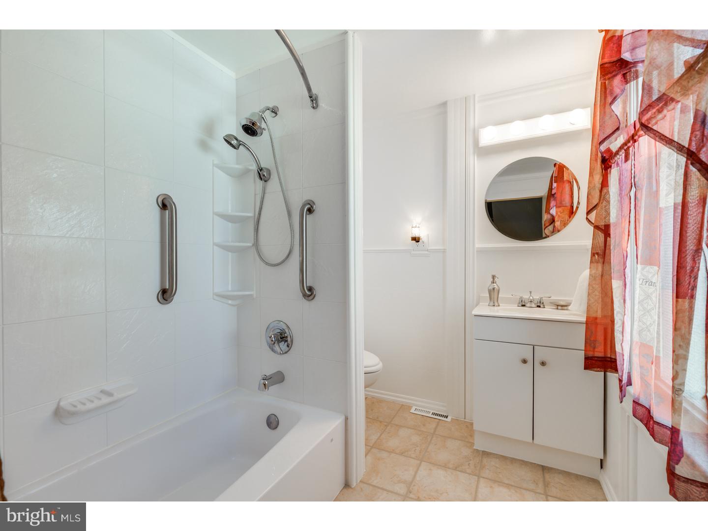 51 Spring Garden Street Riverside, NJ 08075 - Photo 14 of 25 Bathroom