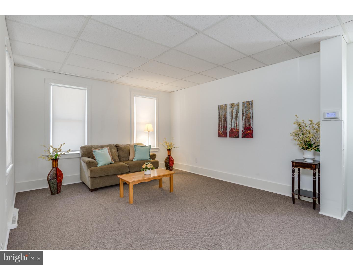 51 Spring Garden Street Riverside, NJ 08075 - Photo 4 of 25 Living Room