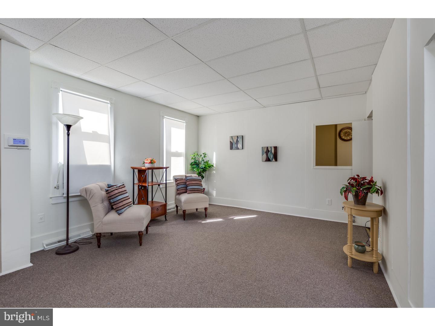 51 Spring Garden Street Riverside, NJ 08075 - Photo 5 of 25 Living Room