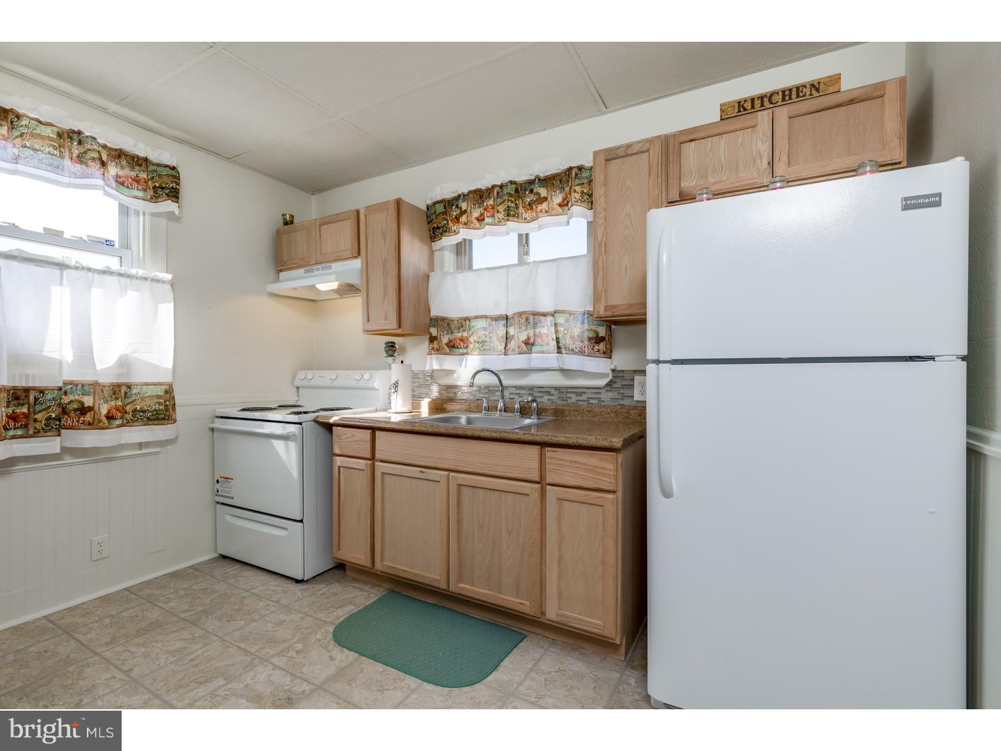 51 Spring Garden Street Riverside, NJ 08075 - Photo 9 of 25 Kitchen