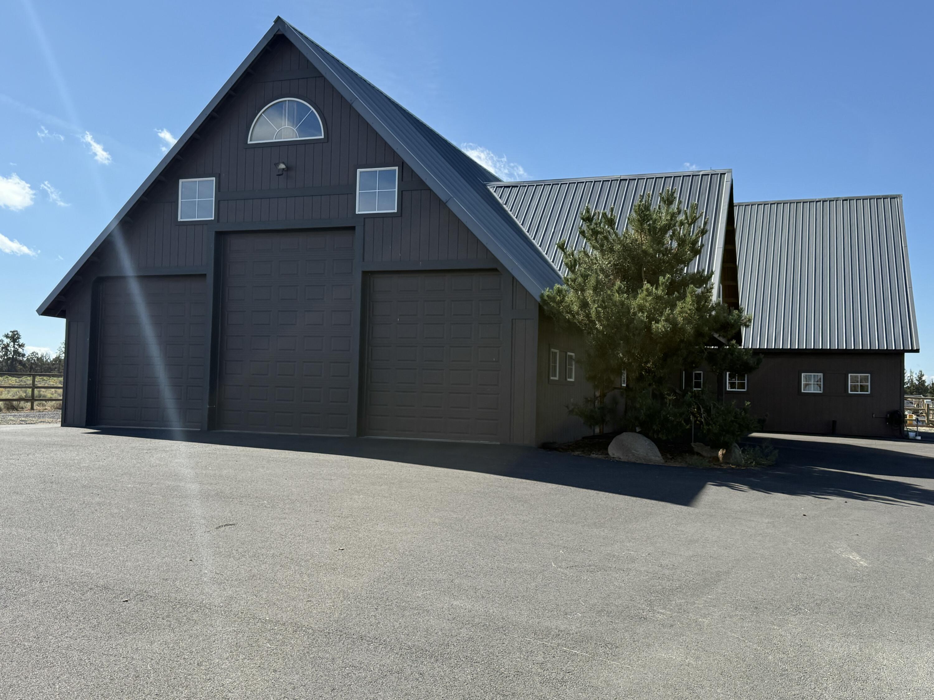 20510 Harper Road Bend, OR 97703 - Photo 3 of 3 IMG_2978