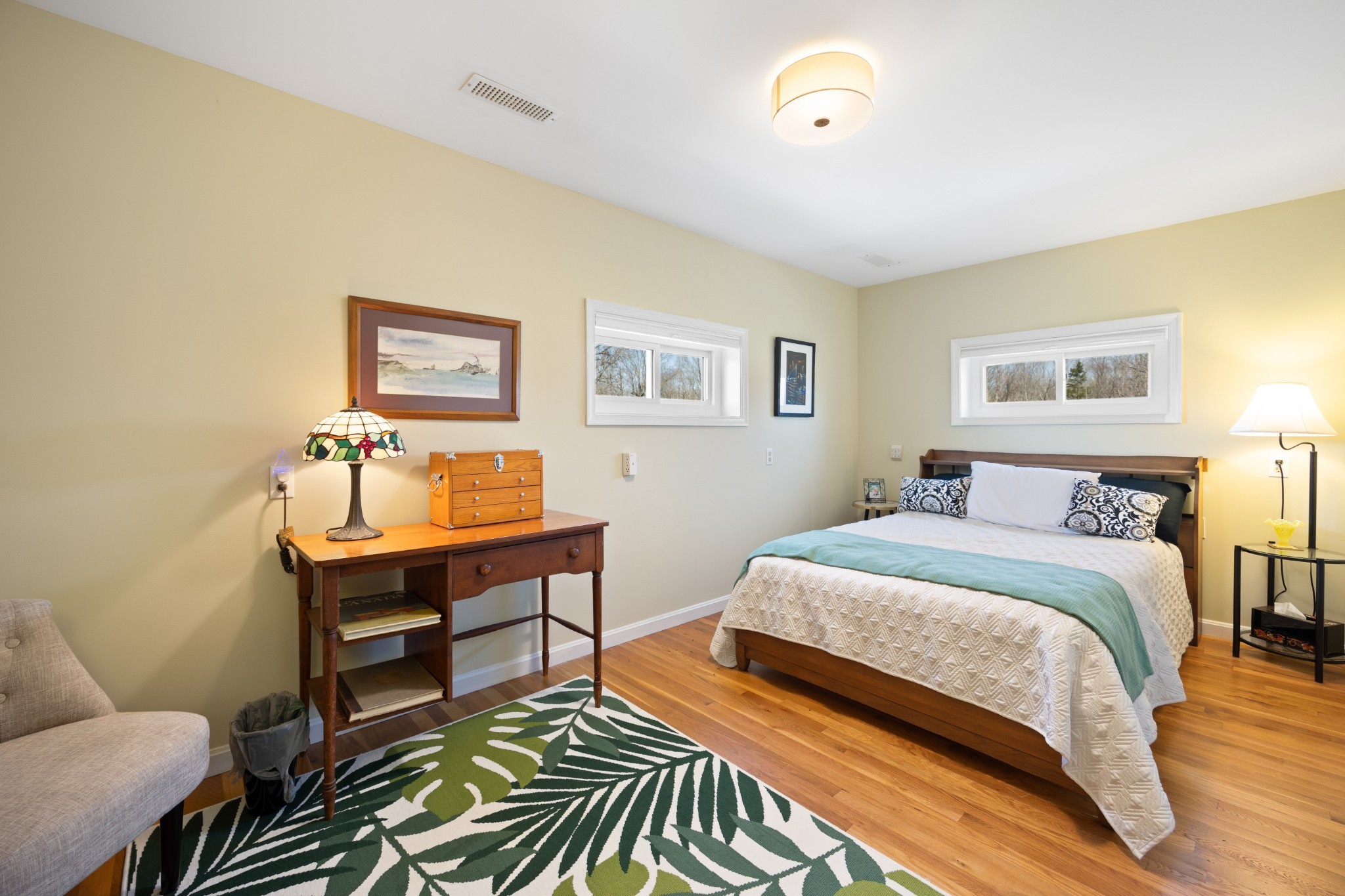 205 Gwynn Road, Unit HANGAR #8 Lebanon, TN 37090 - Photo 28 of 35 a bedroom with a bed and a desk