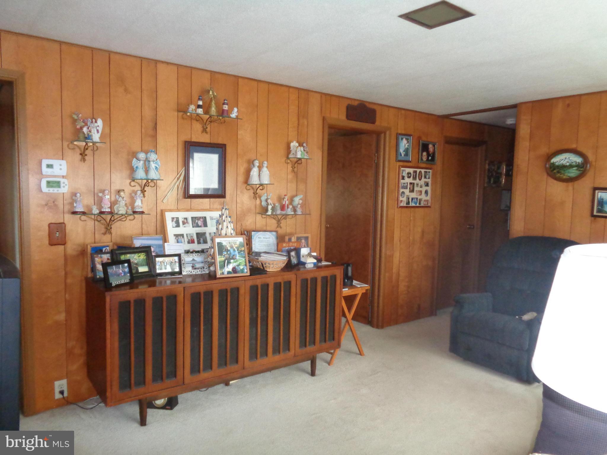 7223 Greenbank Road Baltimore, MD 21220 - Photo 14 of 21 Family Room
