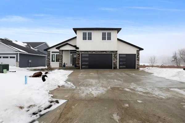 $639,900 | 26331 Preserve Drive, Elko New Market, MN 55020