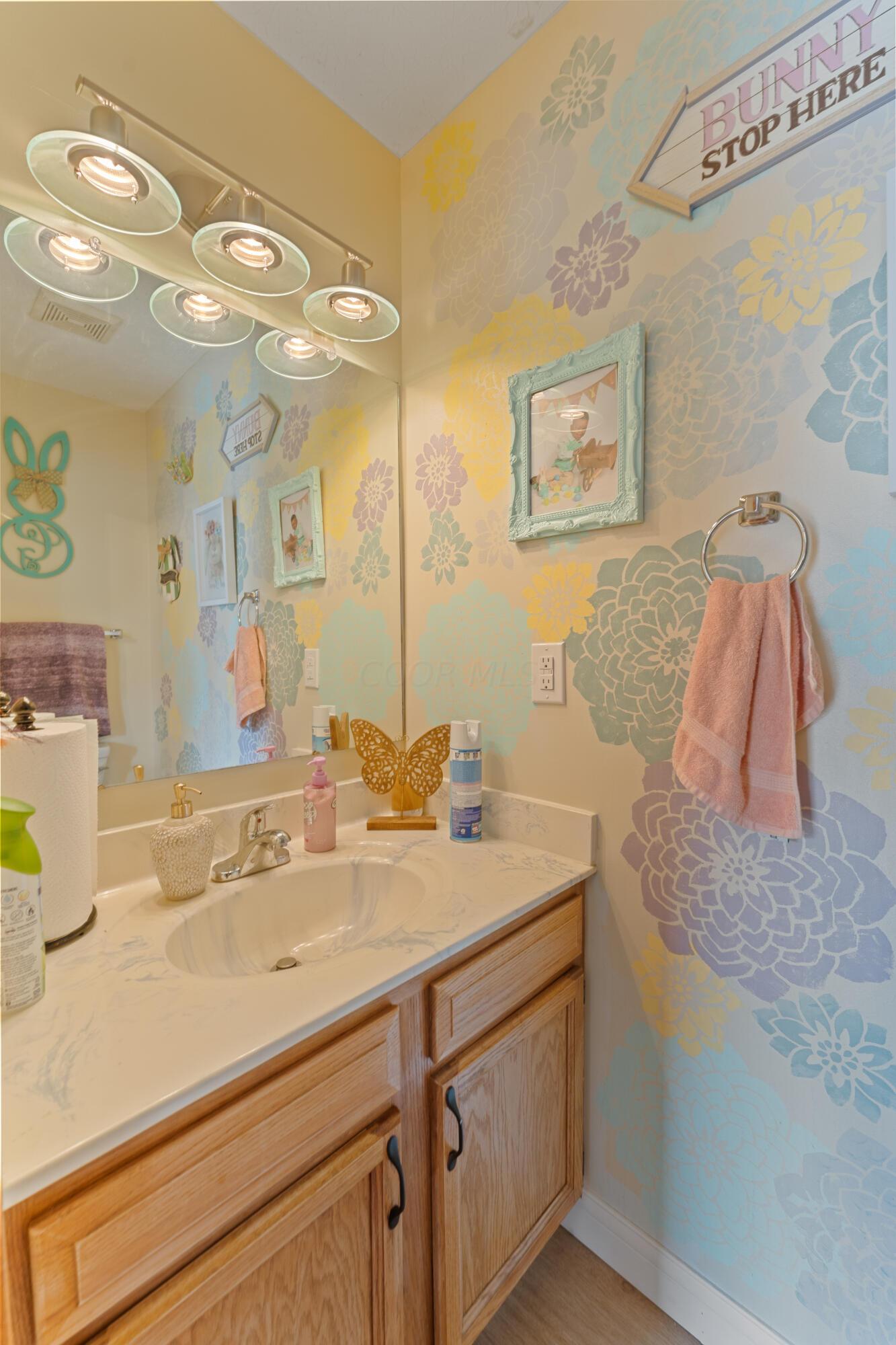 2790 Raphael Drive Columbus, OH 43232 - Photo 50 of 57 bathroom2