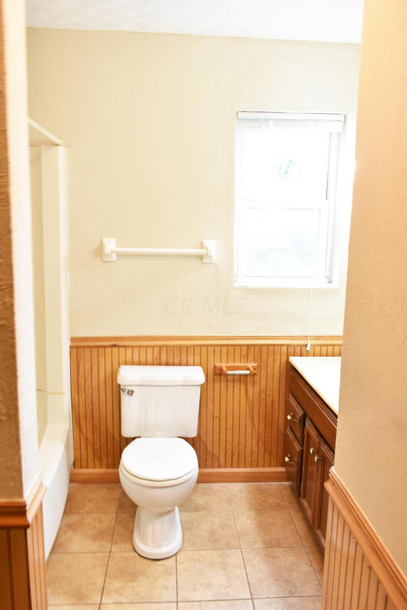 1960 Wolverhampton Road Powell, OH 43065 - Photo 20 of 31 Gallery Image 20