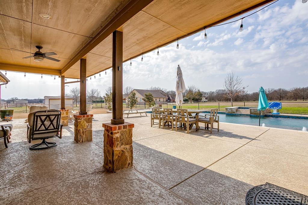 160 Goodnight Trail Rhome, TX 76078 - Photo 27 of 40