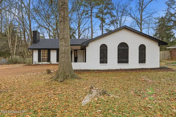 $219,500 | 1506 Edgewood Place, Clinton, MS 39056