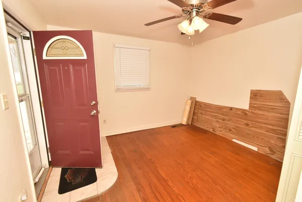 $155,000 | 105 North Van Buren Avenue, Fowler, IN 47944
