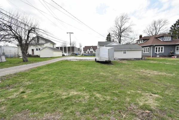 $155,000 | 105 North Van Buren Avenue, Fowler, IN 47944