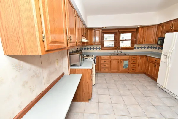 $155,000 | 105 North Van Buren Avenue, Fowler, IN 47944