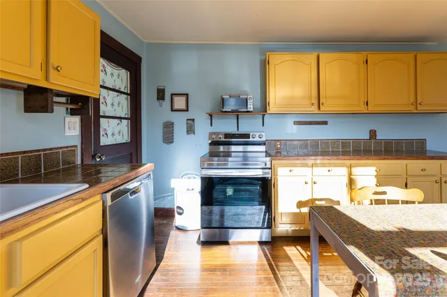 $299,000 | 20 Cardinal Ridge Drive, Asheville, NC 28805