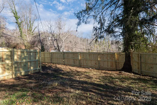 $299,000 | 20 Cardinal Ridge Drive, Asheville, NC 28805