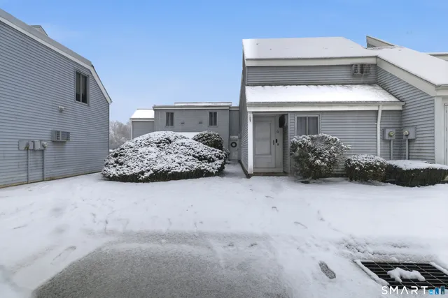 $2,250 | 60 Cinnamon Spring, Unit 60, South Windsor, CT 06074