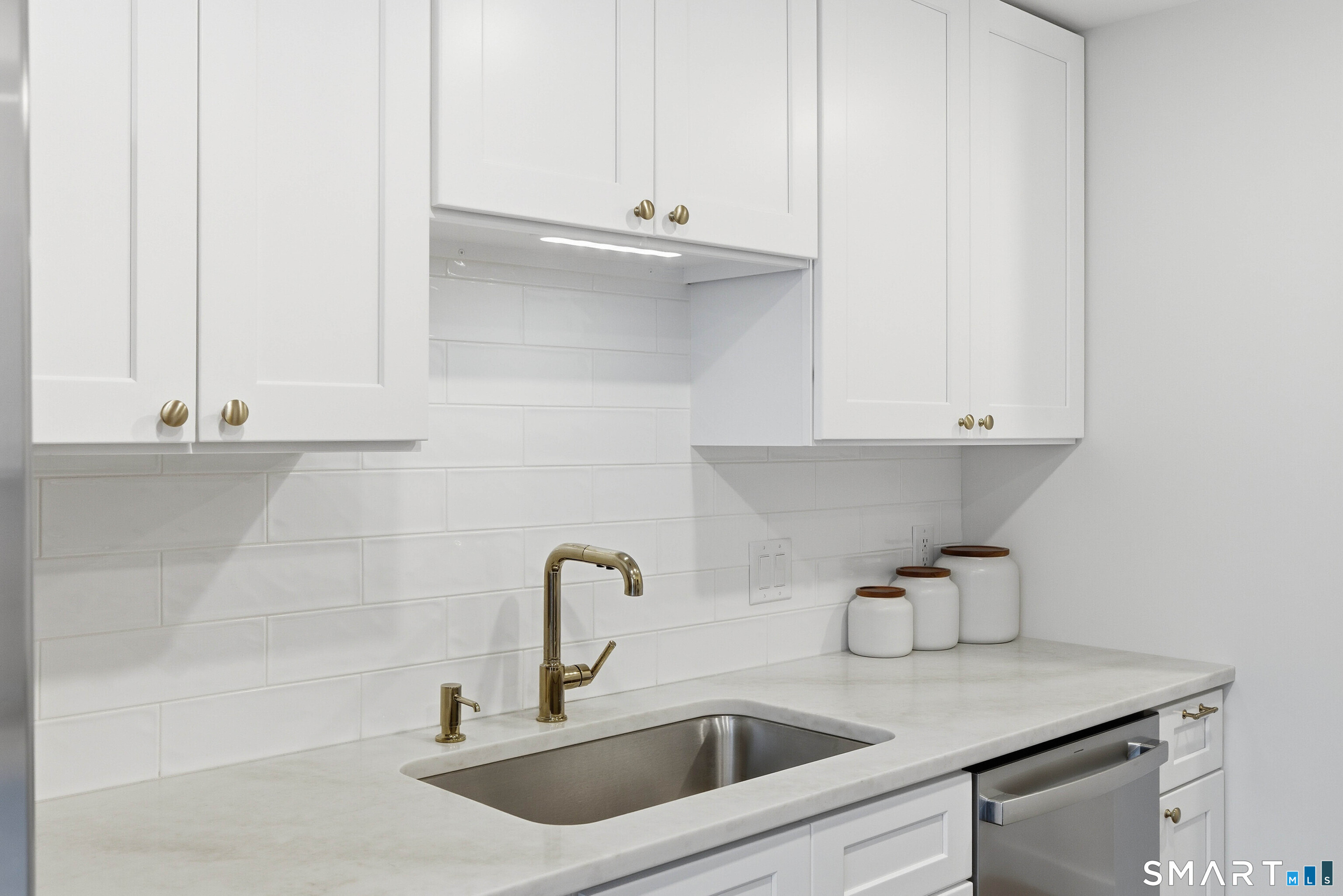 60 Cinnamon Spring, Unit 60 South Windsor, CT 06074 - Photo 8 of 38