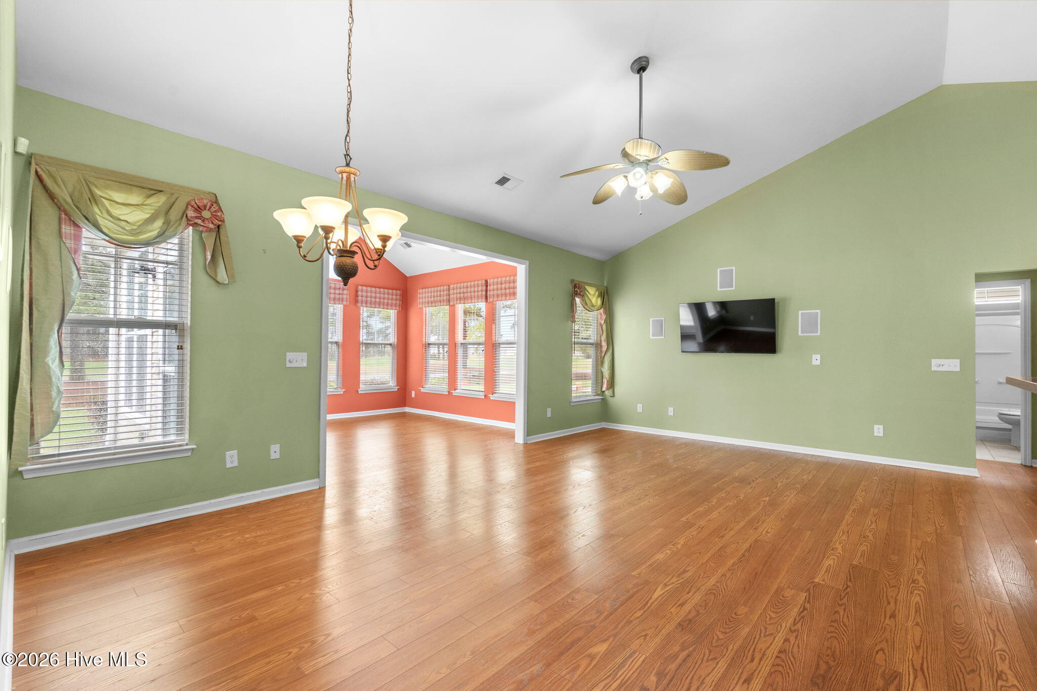 641 Meadowbrook Lane Calabash, NC 28467 - Photo 17 of 59 16-web-or-mls-641 Meadowbrook Ln 14 (2)