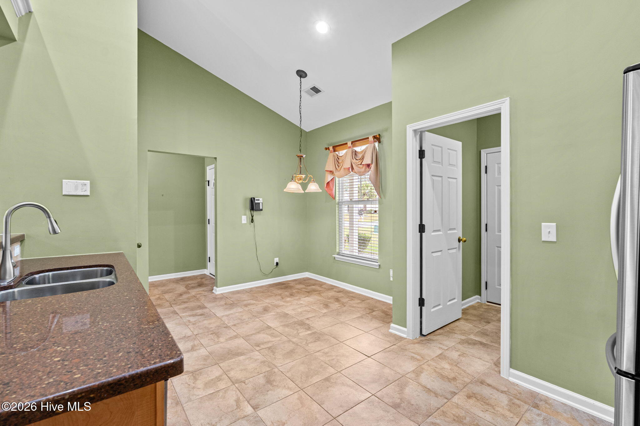 641 Meadowbrook Lane Calabash, NC 28467 - Photo 20 of 59 19-web-or-mls-641 Meadowbrook Ln 17 (2)