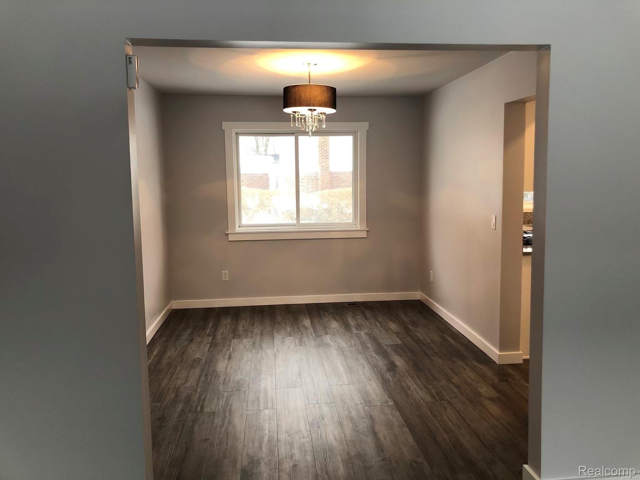 45813 Drexel Road Canton, MI 48187 - Photo 6 of 23 diningroom.jpg