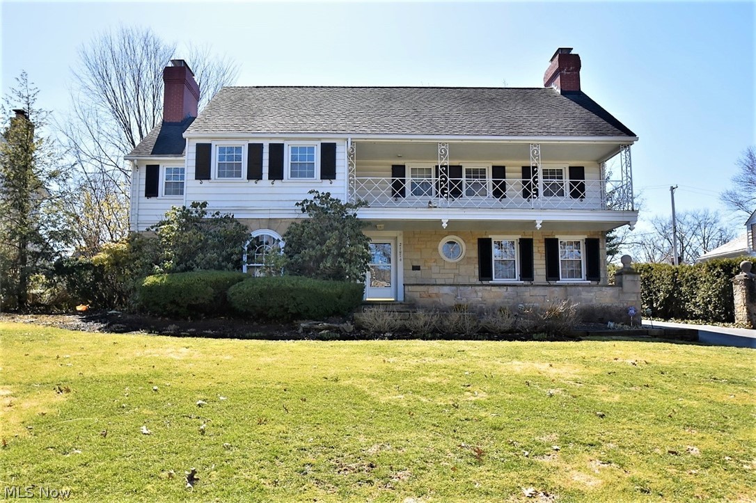 21076 West Byron Road Beachwood, OH 44122 - Photo 1 of 24 Welcome to 21076 W. Byron Rd. Shaker Heights OH 44122