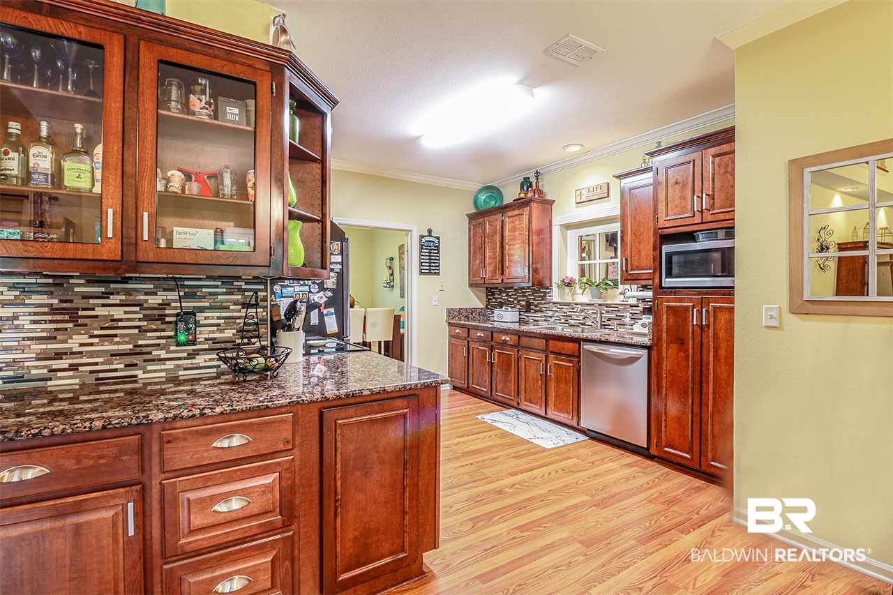 172 Lakeview Loop Daphne, AL 36526 - Photo 11 of 33