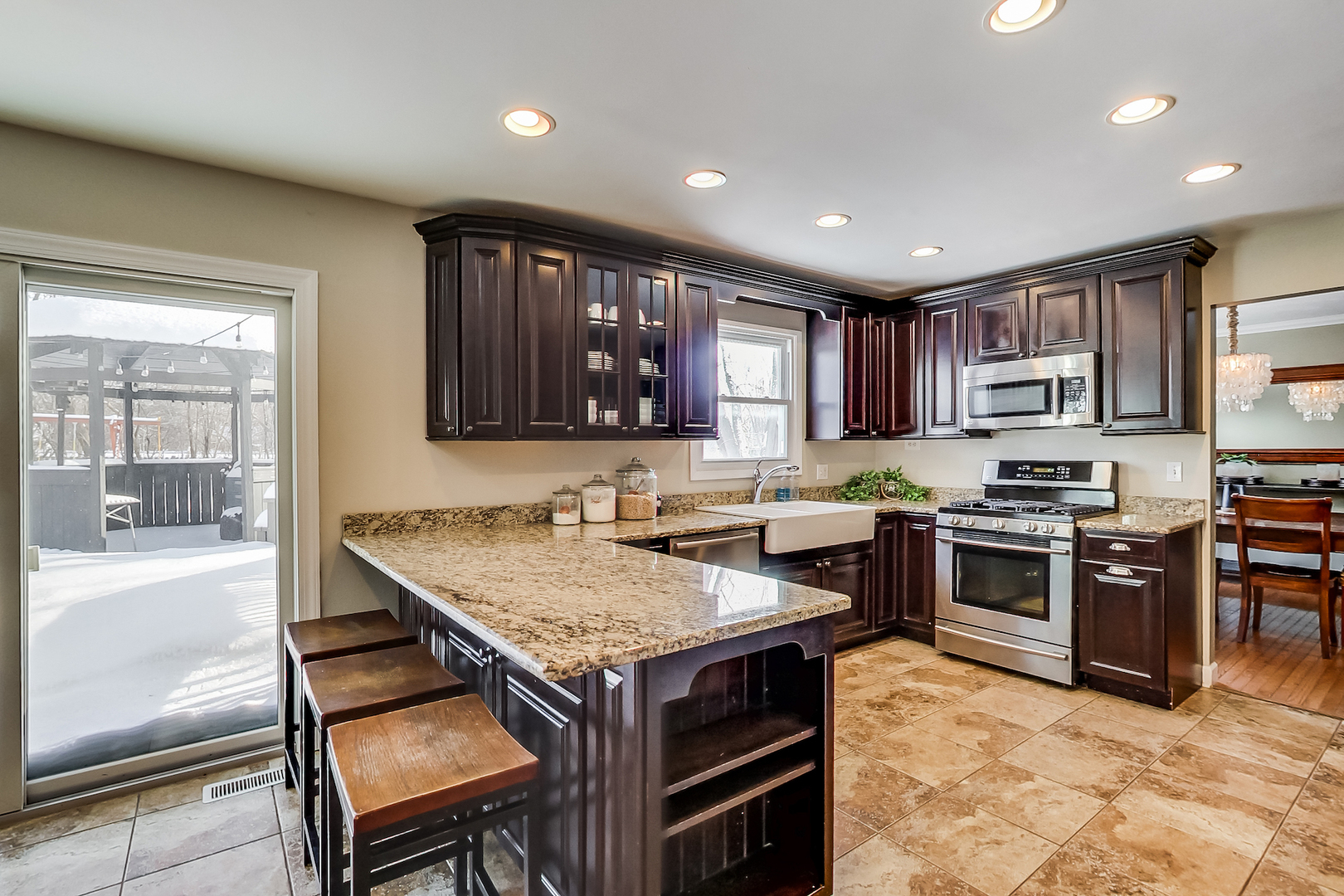 147 Robertson Road Lake Zurich, IL 60047 - Photo 13 of 35 Gallery Image 13