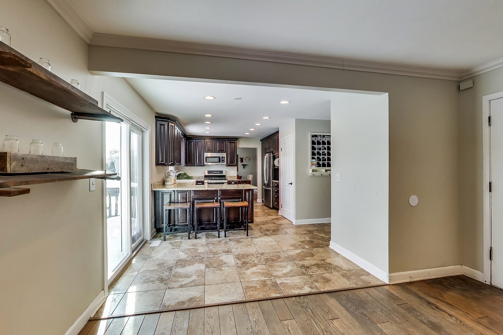 147 Robertson Road Lake Zurich, IL 60047 - Photo 18 of 35 Gallery Image 18