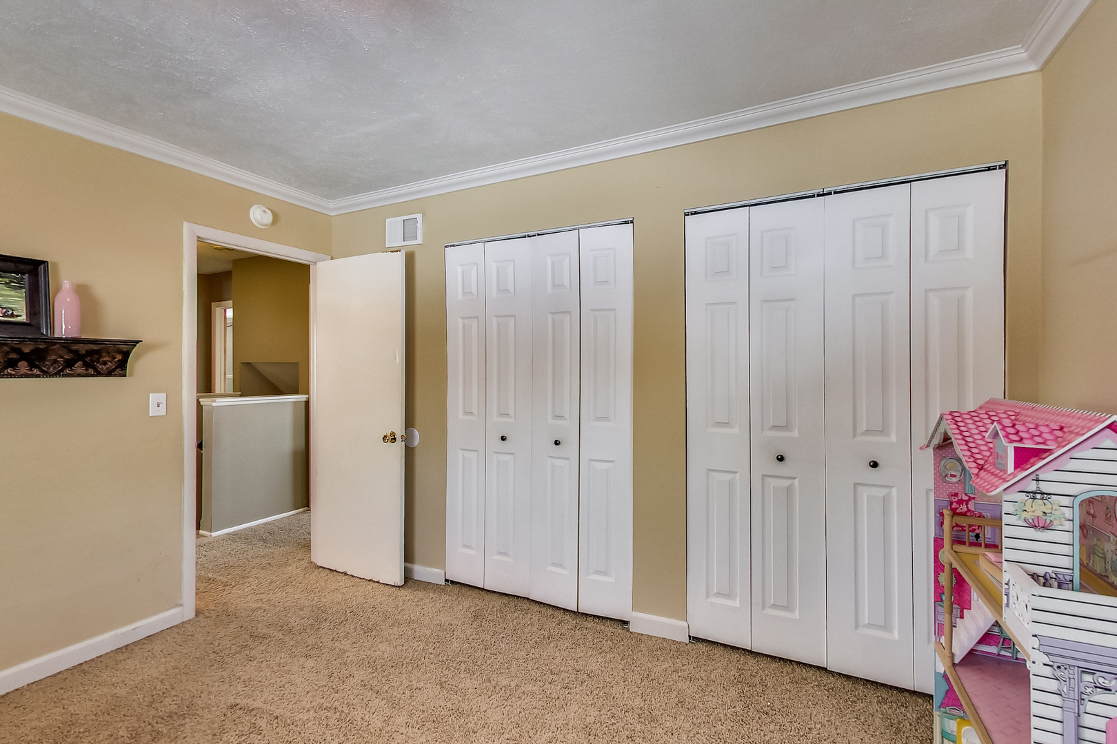 147 Robertson Road Lake Zurich, IL 60047 - Photo 28 of 35 Gallery Image 28
