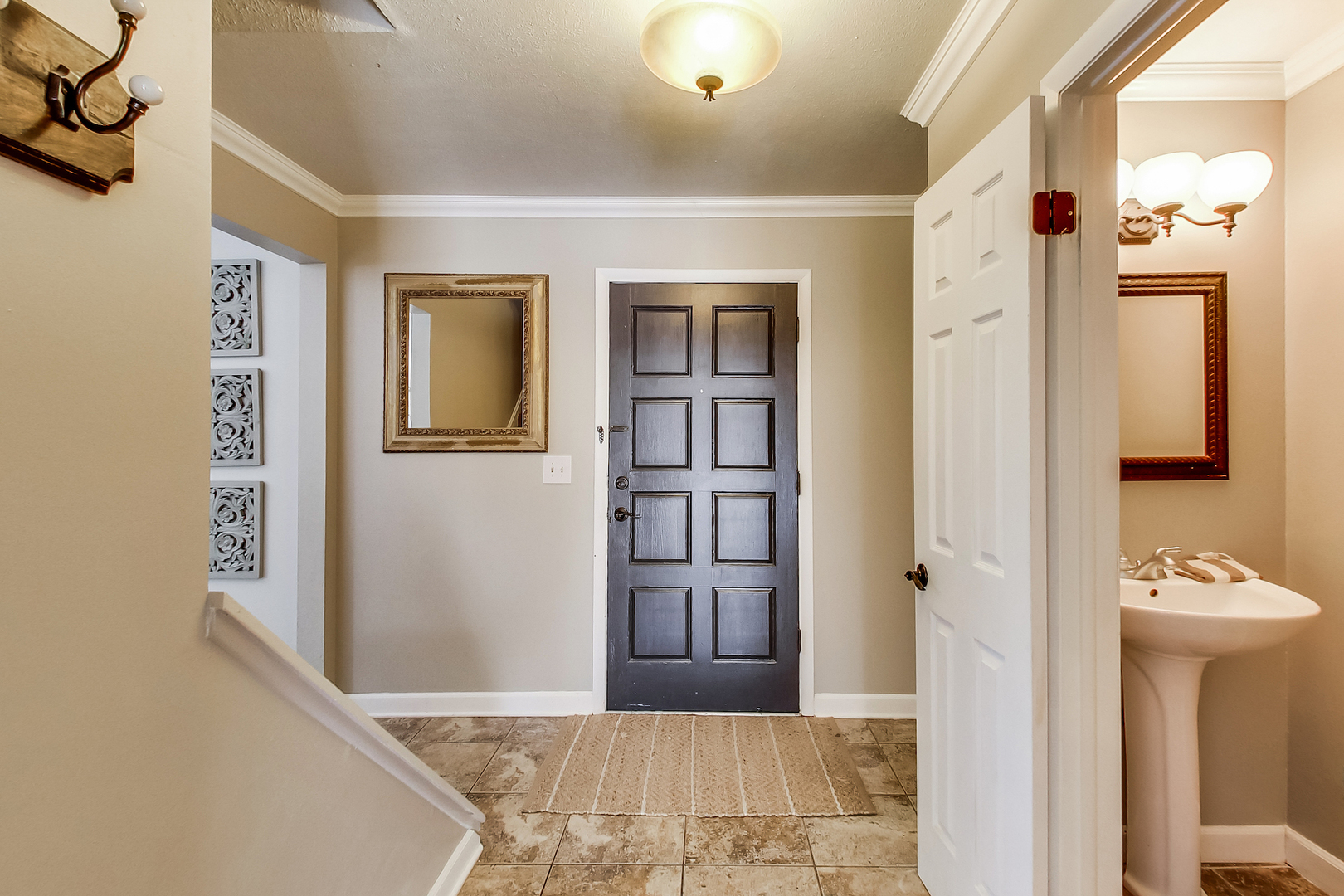 147 Robertson Road Lake Zurich, IL 60047 - Photo 4 of 35 Gallery Image 4