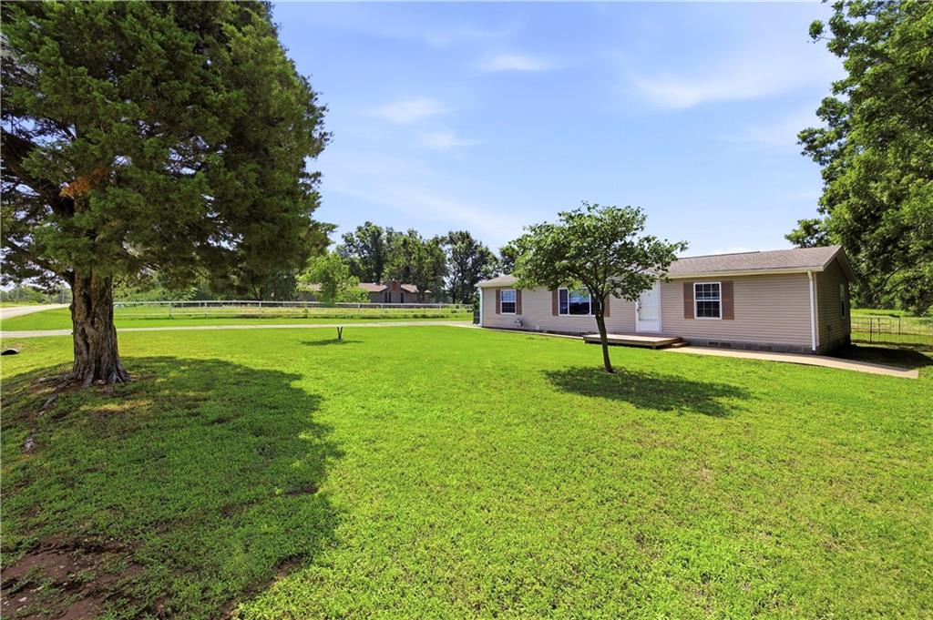 7677 1000 Road Fredonia, KS 66736 - Photo 4 of 32