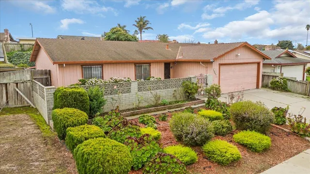 $629,000 | 724 Circle Drive, Salinas, CA 93905