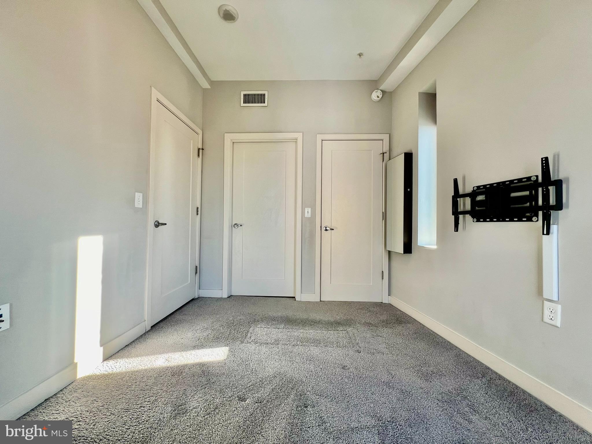 1320 Fenwick Lane, Unit 808 Silver Spring, MD 20910 - Photo 11 of 29 1st bedroom