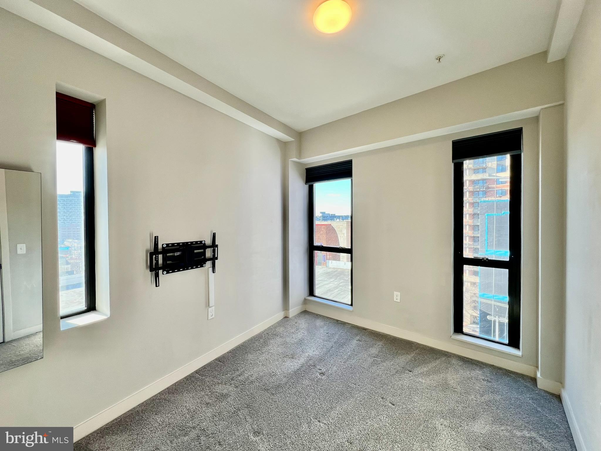 1320 Fenwick Lane, Unit 808 Silver Spring, MD 20910 - Photo 9 of 29 1st bedroom