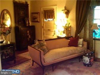 408 Ann Street West Reading, PA 19611 - Photo 3 of 8 Living Room