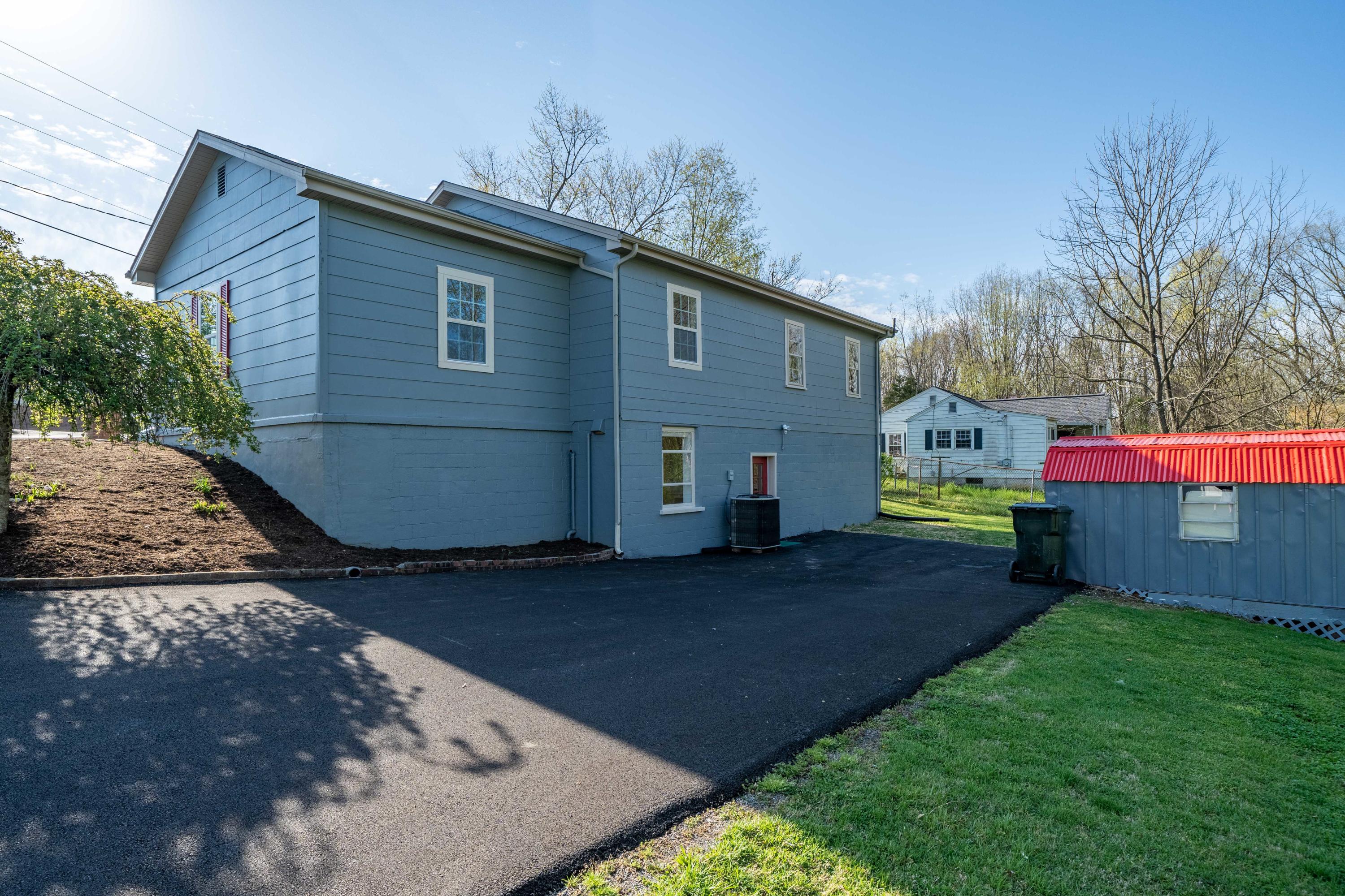 391 Oak Grove Road Gray, TN 37615 - Photo 18 of 50 391 Oak Grove Road (11 of 50)