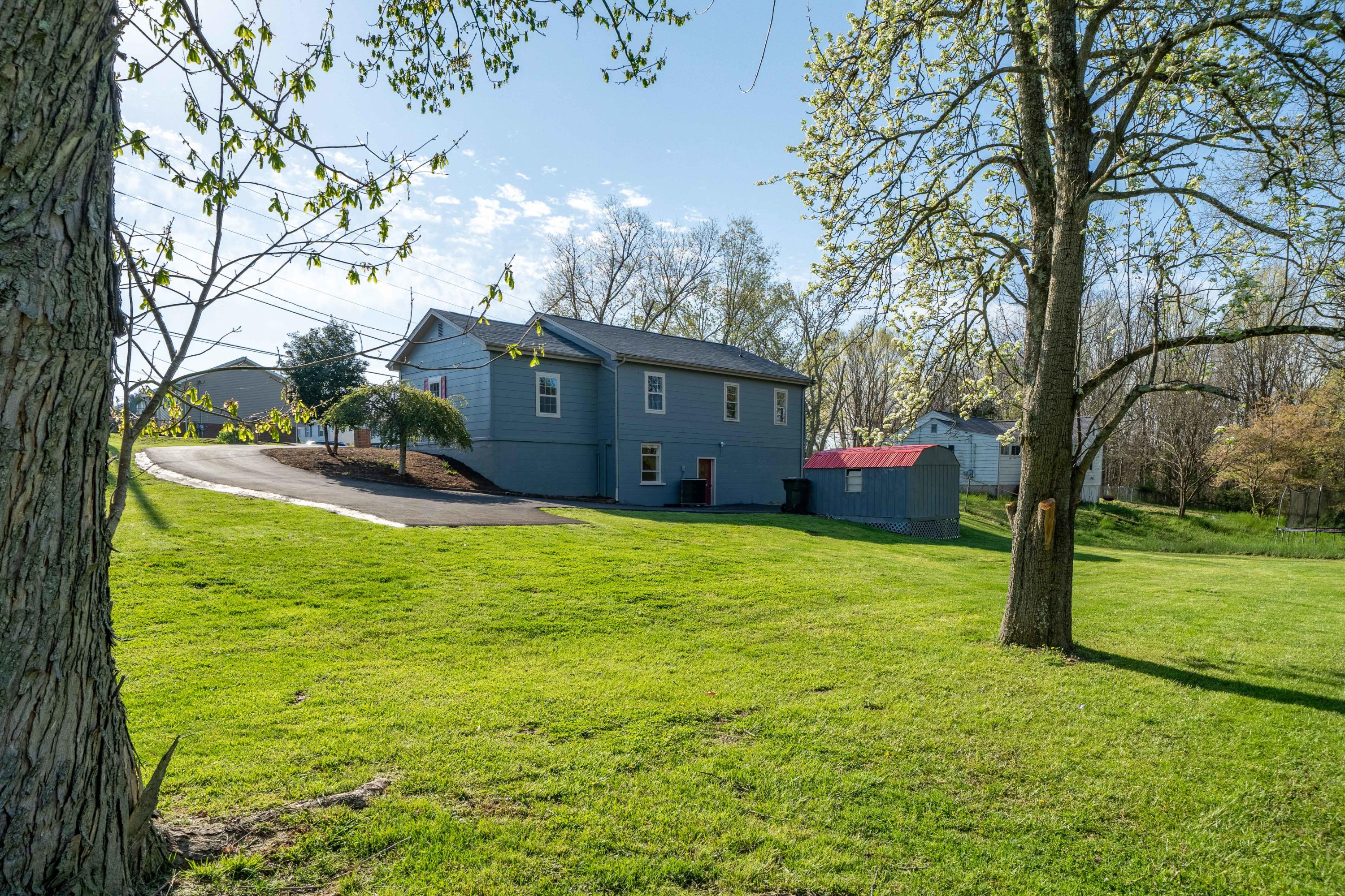 391 Oak Grove Road Gray, TN 37615 - Photo 23 of 50 391 Oak Grove Road (17 of 50)