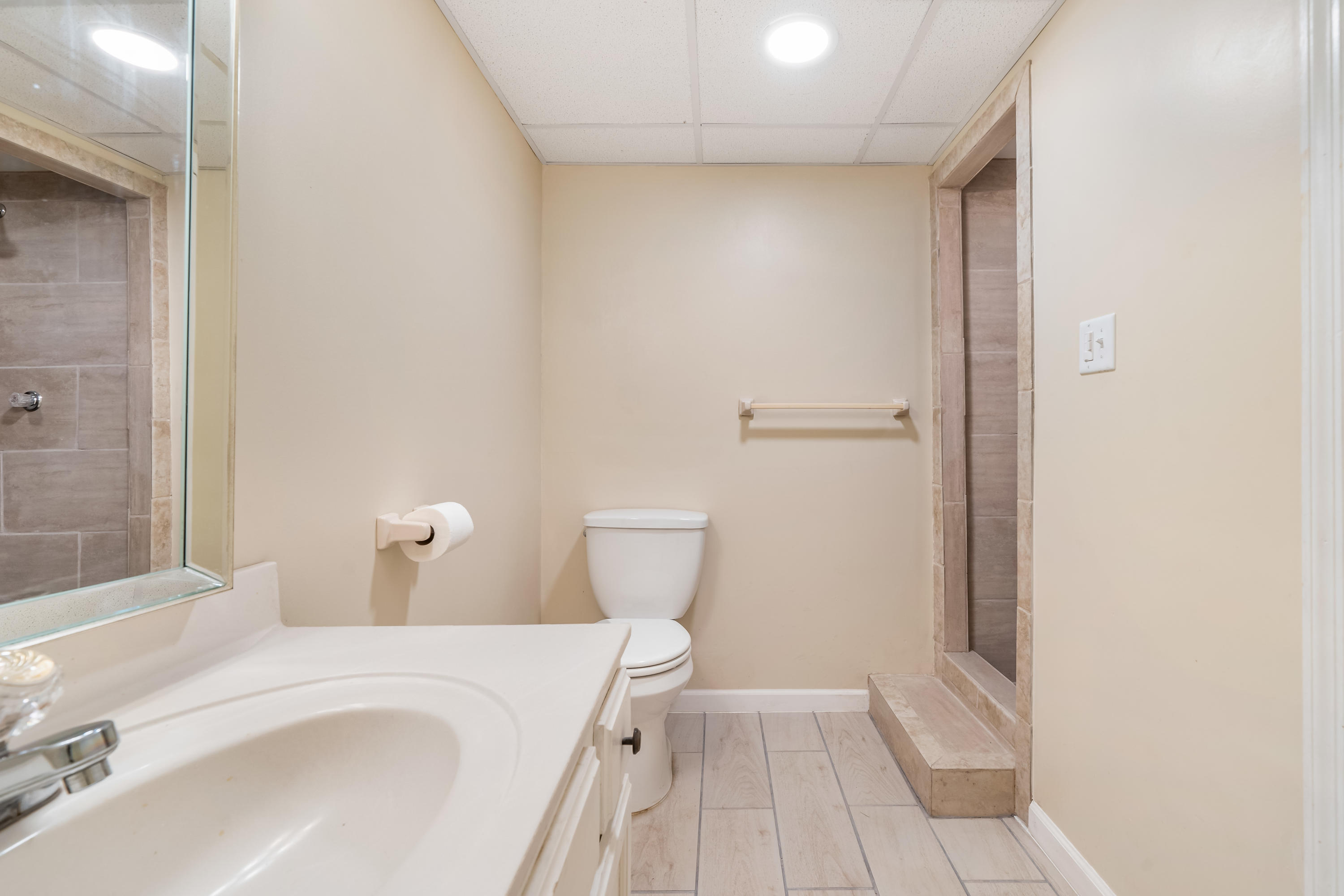 391 Oak Grove Road Gray, TN 37615 - Photo 6 of 50 391 Oak Grove Road (44 of 50)