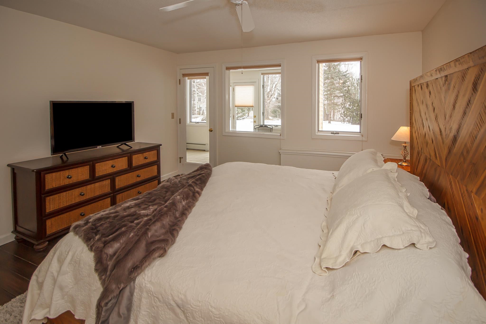 195 Mann Road, Unit 13 Wilmington, VT 05363 - Photo 11 of 28 Gallery Image 11