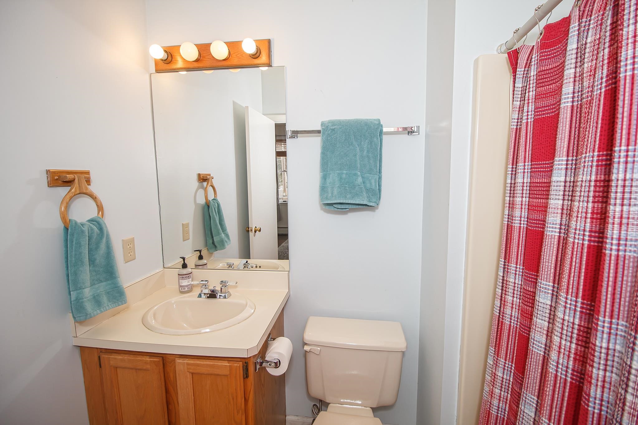 195 Mann Road, Unit 13 Wilmington, VT 05363 - Photo 17 of 28 Gallery Image 17