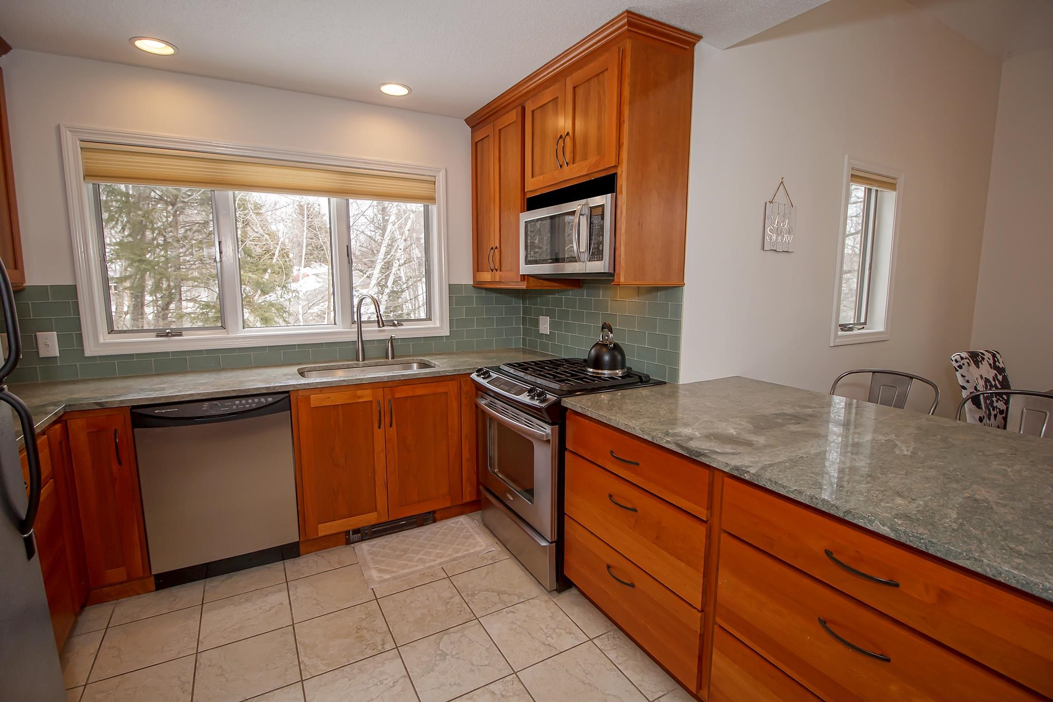 195 Mann Road, Unit 13 Wilmington, VT 05363 - Photo 9 of 28 Gallery Image 9