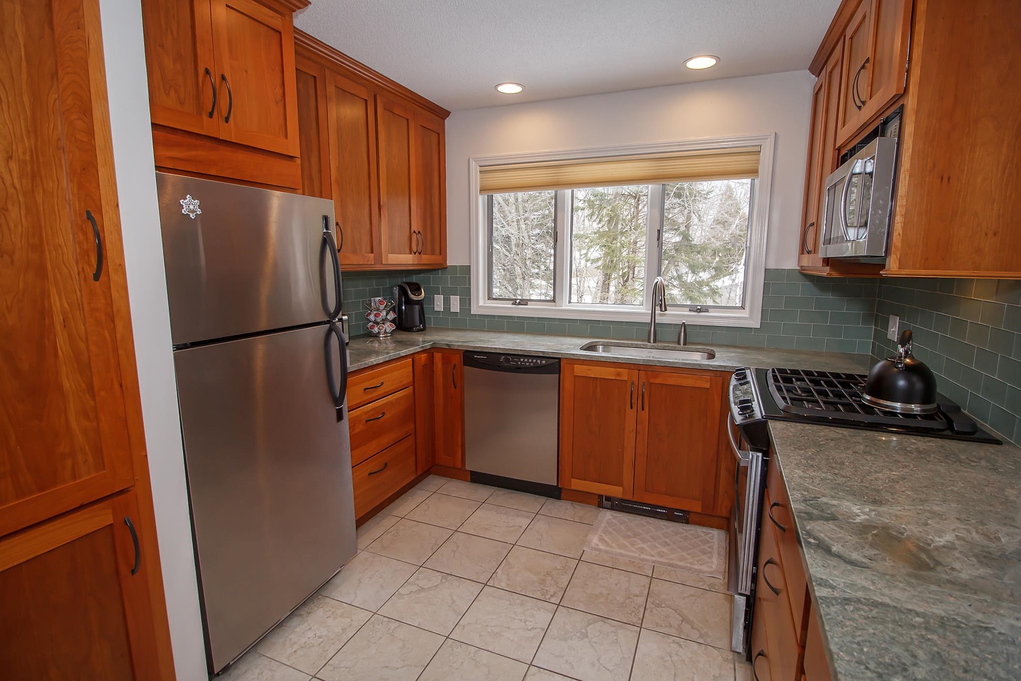 195 Mann Road, Unit 13 Wilmington, VT 05363 - Photo 10 of 28 Gallery Image 10