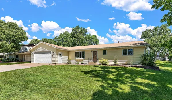 $250,000 | 781 C. J. Moe Boulevard, Dassel, MN 55325