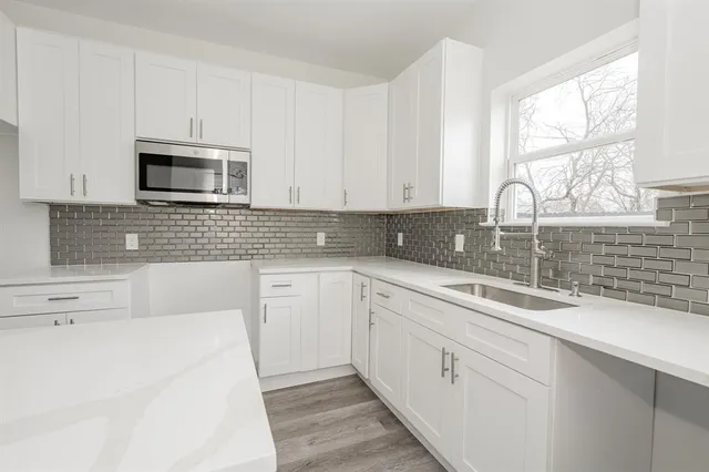 $339,500 | 204 Crenshaw Street, Terrell, TX 75160