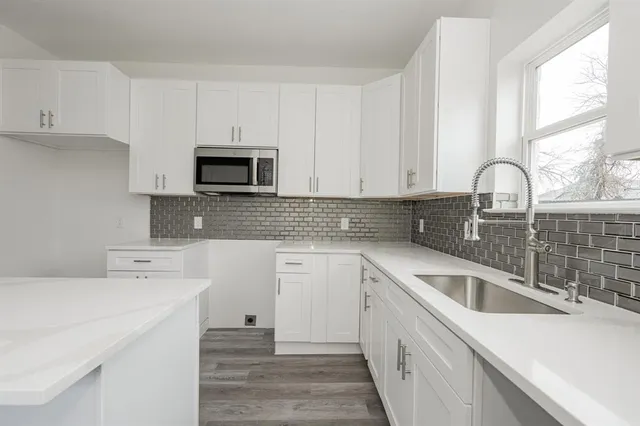 $339,500 | 204 Crenshaw Street, Terrell, TX 75160