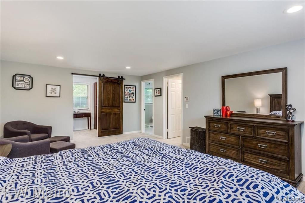 801 Bridgestone Drive Rochester Hills, MI 48309 - Photo 17 of 29