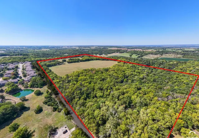 $2,400,000 | 1008 North 1700th Road, Lawrence, KS 66049