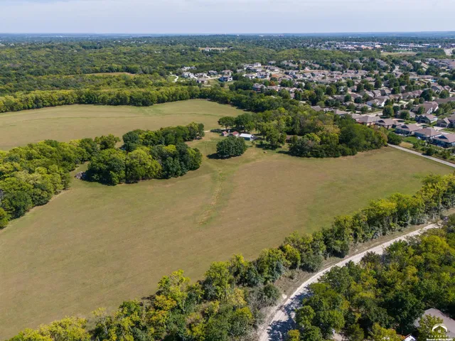 $2,400,000 | 1008 North 1700th Road, Lawrence, KS 66049