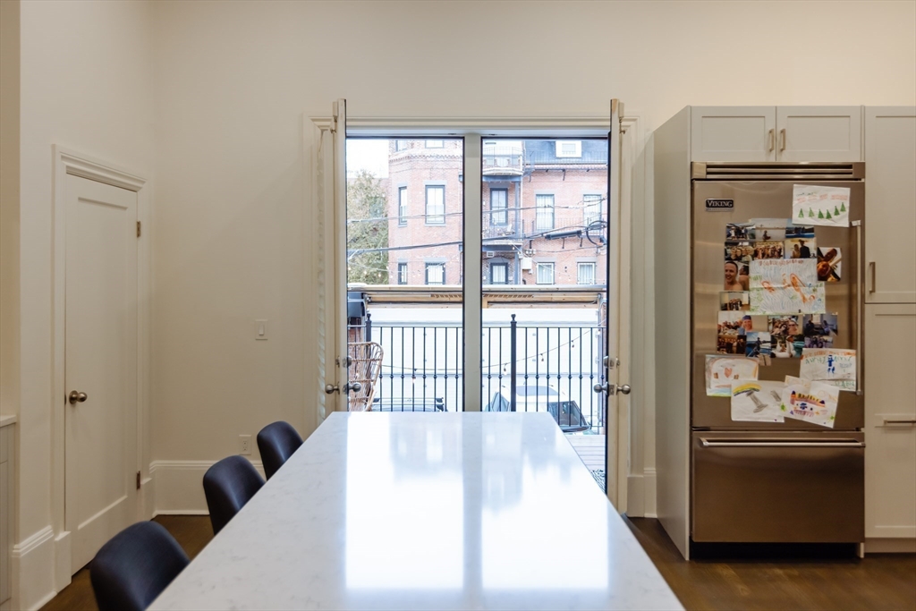 19 Worcester Street, Unit 1 Boston, MA 02118 - Photo 5 of 27