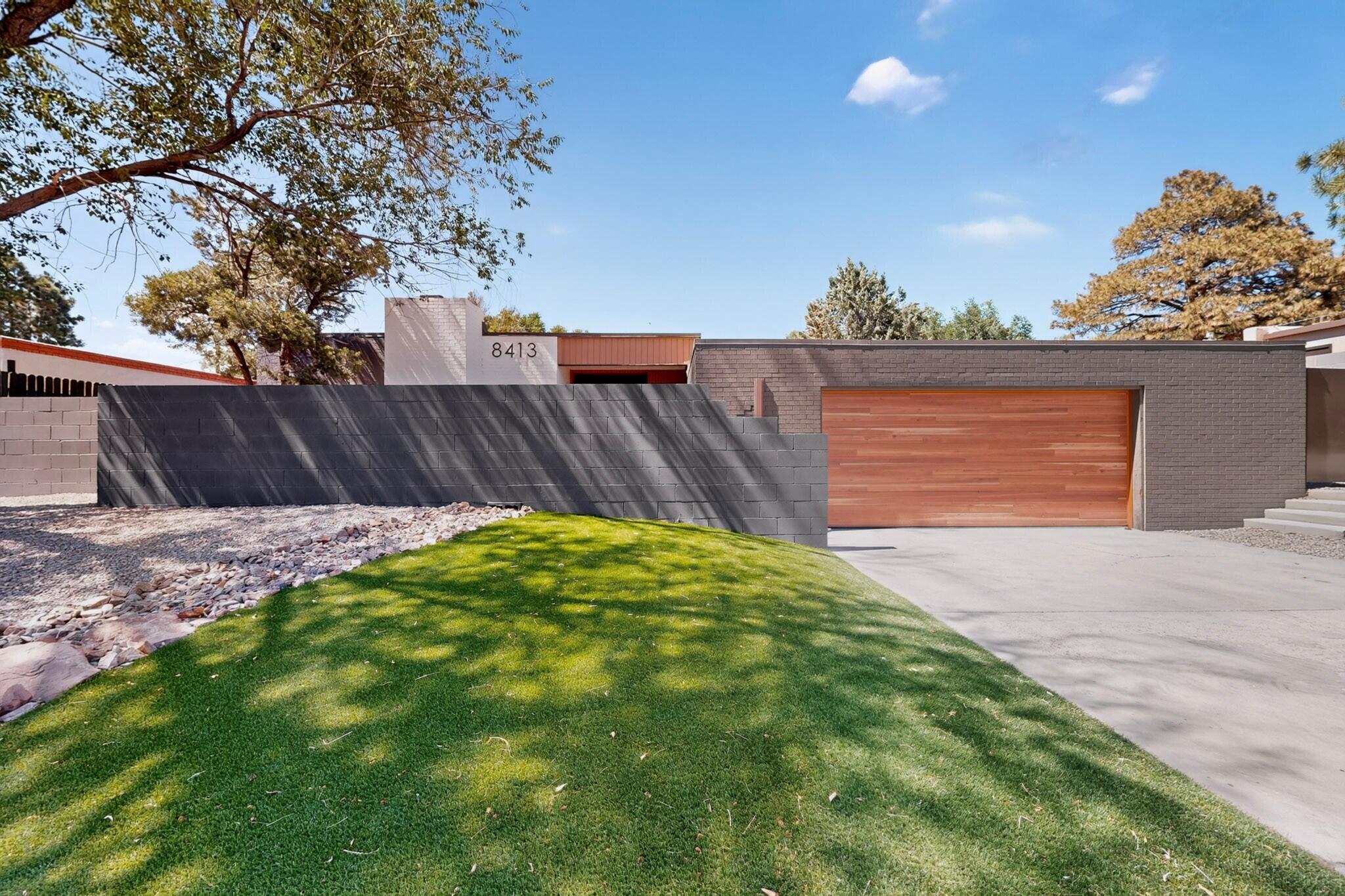 8413 Aztec Road Northeast Albuquerque, NM 87111 - Photo 7 of 45 Gallery Image 7
